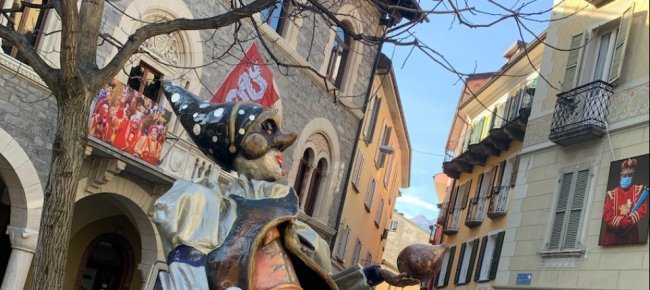 non-pensare-al-carnevale-non-pensare-all-elefante