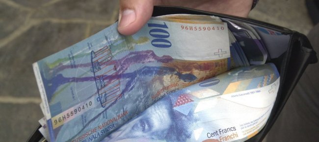 il-covid-falcia-anche-le-banconote-ora-lo-dice-uno-studio