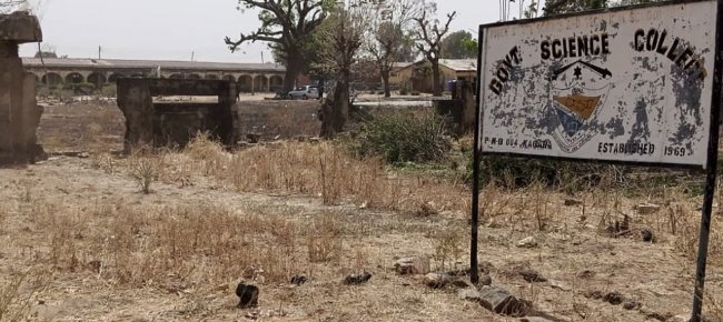 attacco-a-scuola-in-nigeria-rapite-oltre-300-ragazze