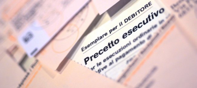 elezioni-l-opaco-siero-dei-candidati-indebitati