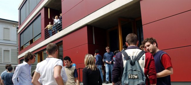 gli-studenti-alzano-la-voce-ci-servono-prospettive