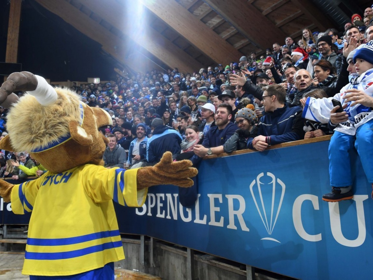 Poche ore all'inizio della Coppa Spengler laRegione.ch