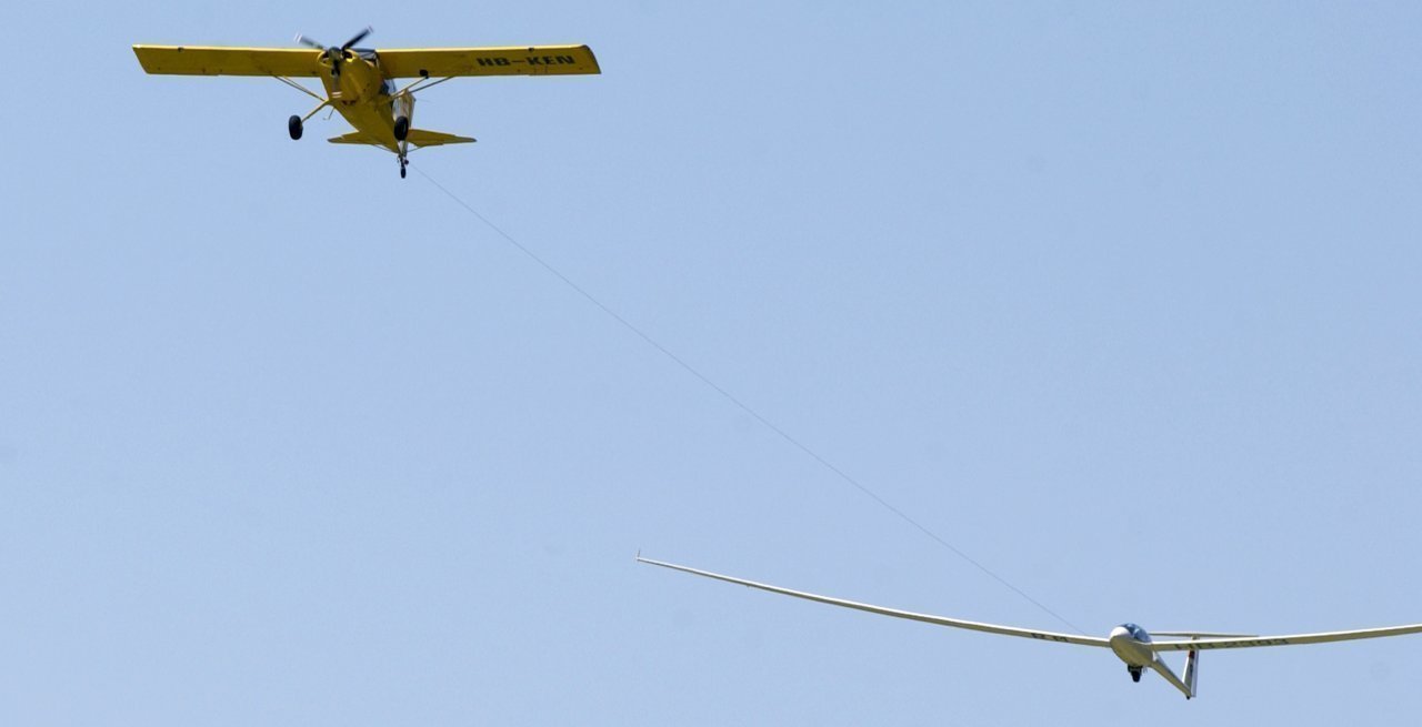 Cadono Aliante E Aereo Cinque Morti A Bivio Anche Un Bimbo Laregione