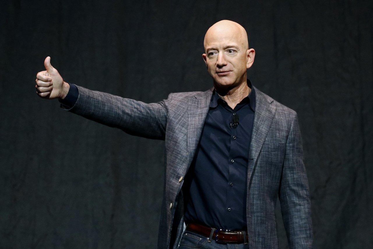 Le Petizioni Per Lasciare Jeff Bezos Nello Spazio Laregione