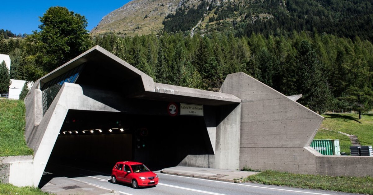 Bloccata la galleria del San Gottardo laRegione.ch Bloccata la galleria del San Gottardo laRegione.ch