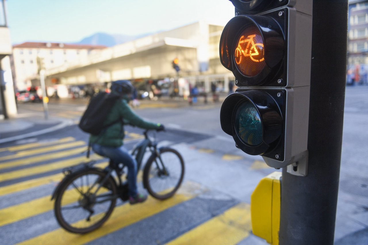 Le e-bike si fanno strada in una città 'difficile