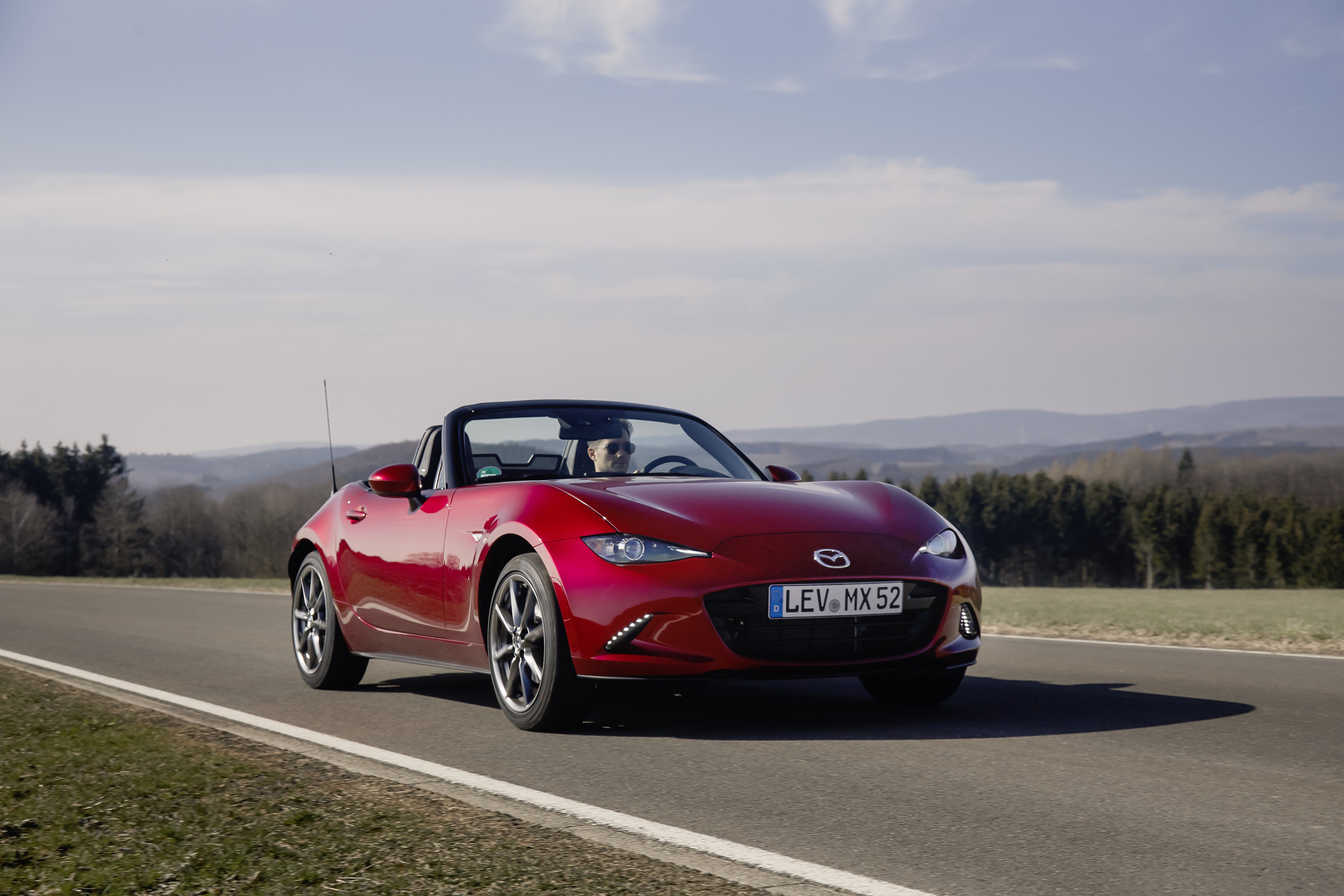 Mazda MX-5: come cambia la roadster giapponese con l'ultimo