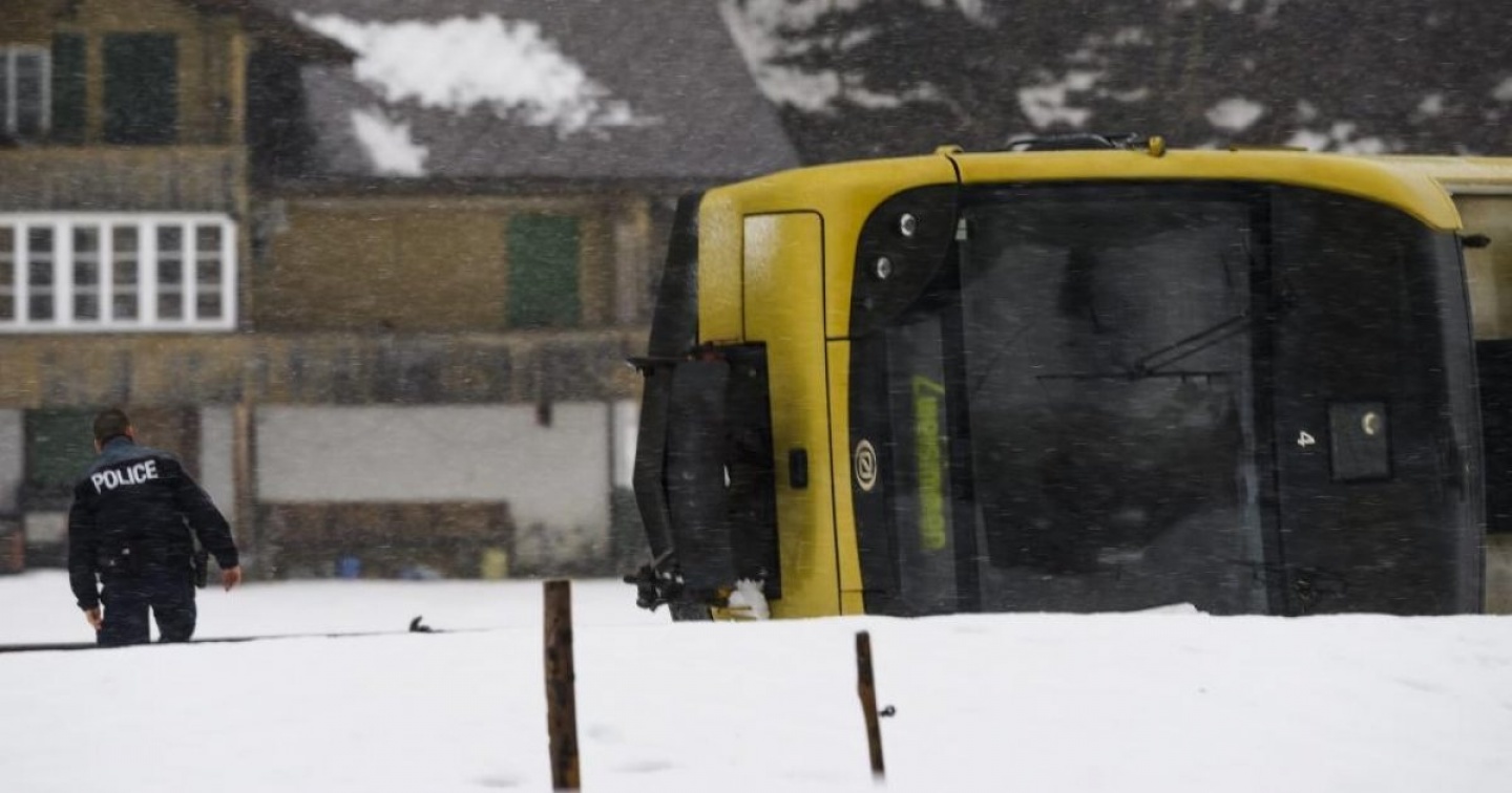 Tempesta Burglind, ferrovia Montreux Oberland Bernese parzialmente