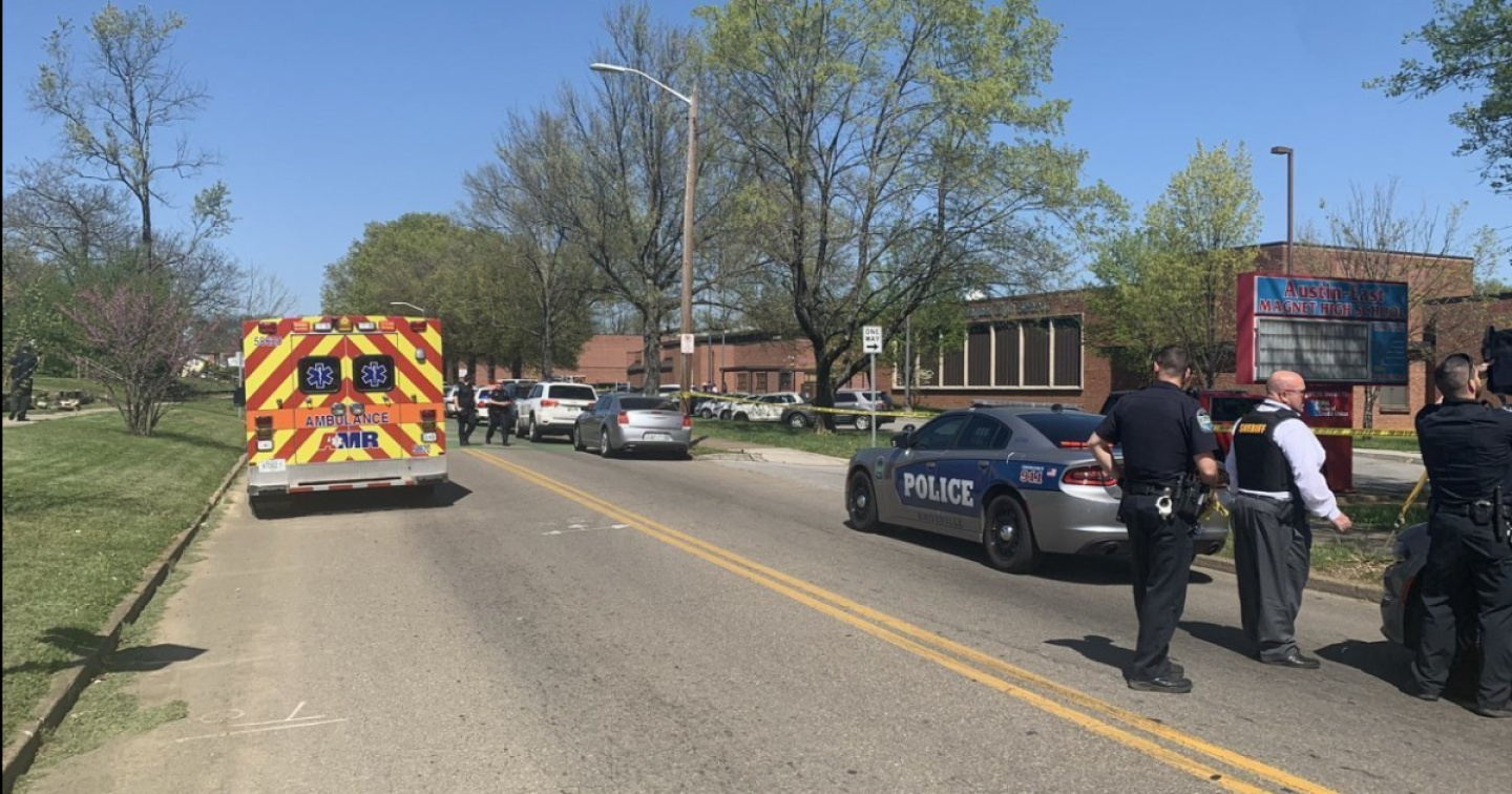 Sparatoria in un liceo in Tennessee: un morto