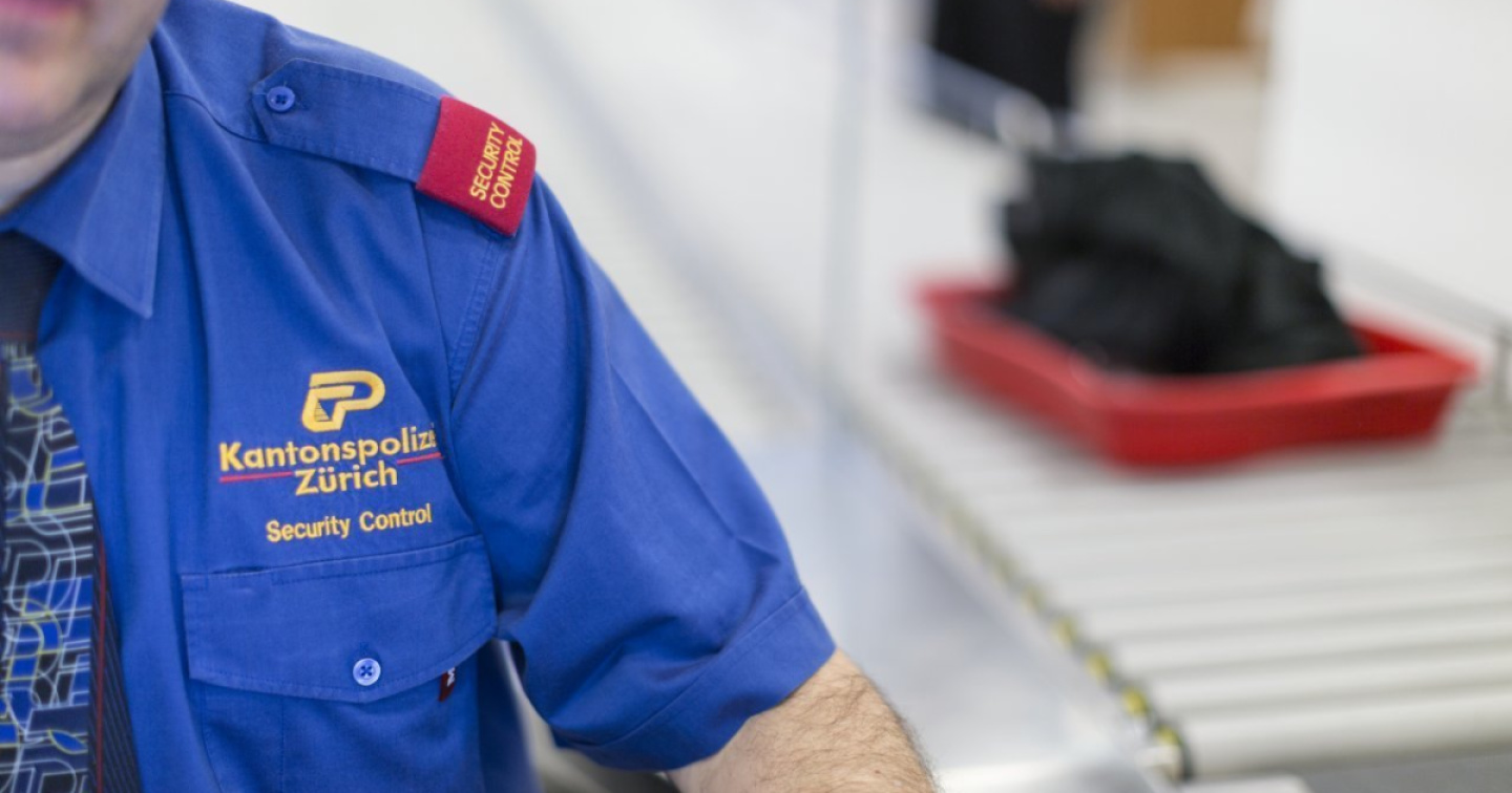 Fermato in aeroporto con 46 chilogrammi di khat