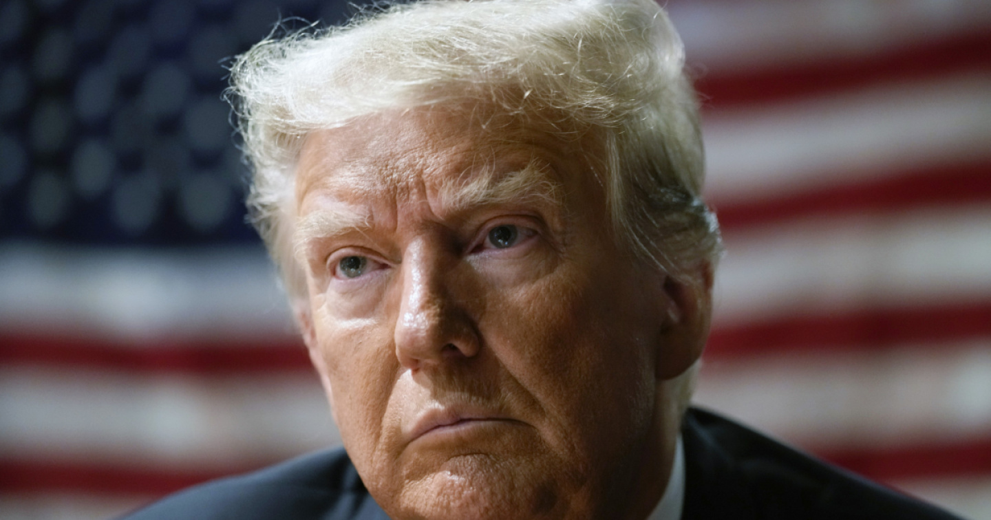 Trump, ecco la notifica dell'indagine penale