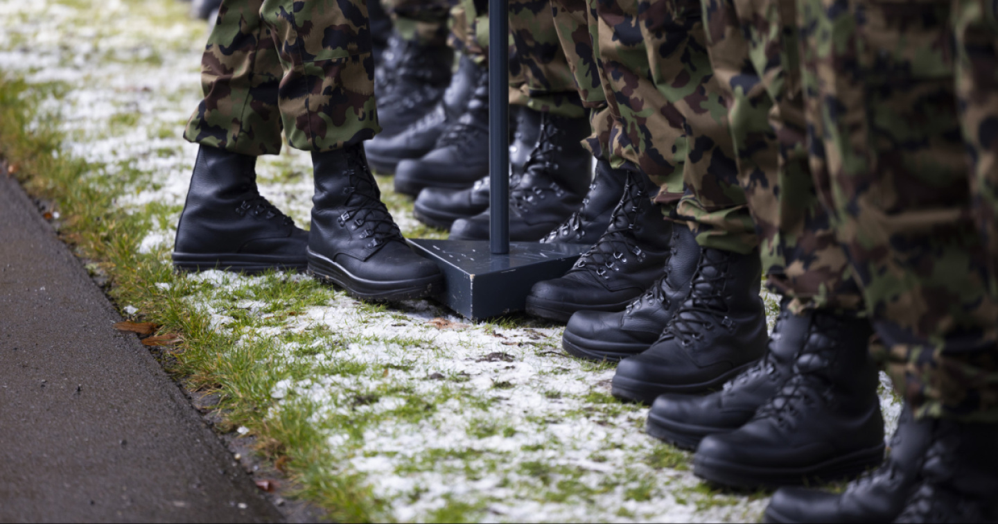 Più tasse per non far ‘esplodere’ il bilancio, e l'esercito