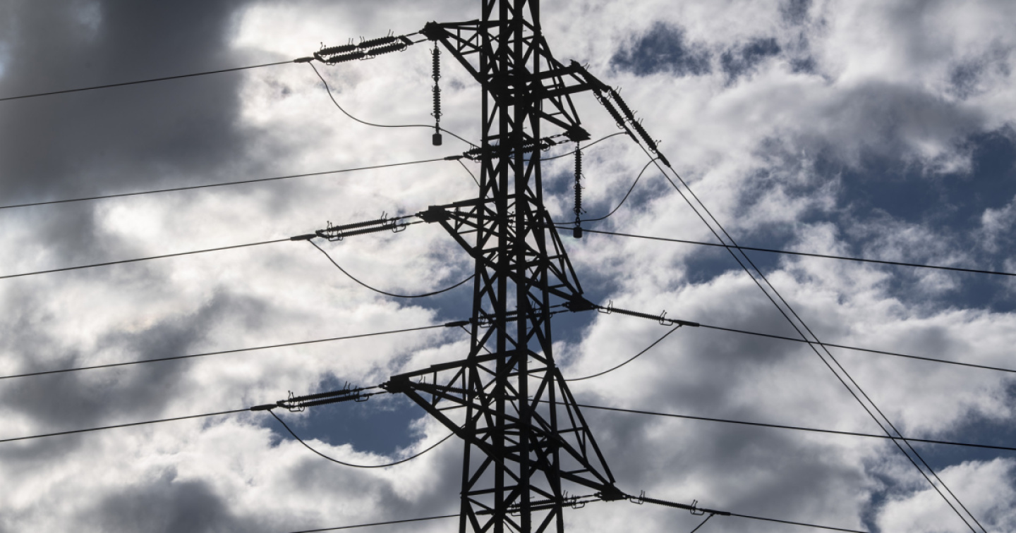 Prezzo dell’elettricità: Swissgrid riduce le tariffe nel 2025