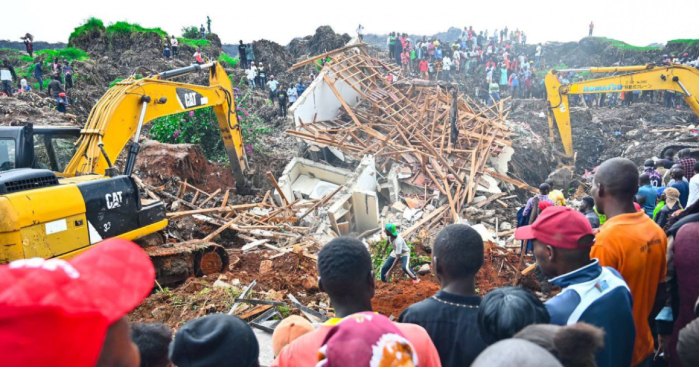 Crolla una discarica in Uganda, morte otto persone