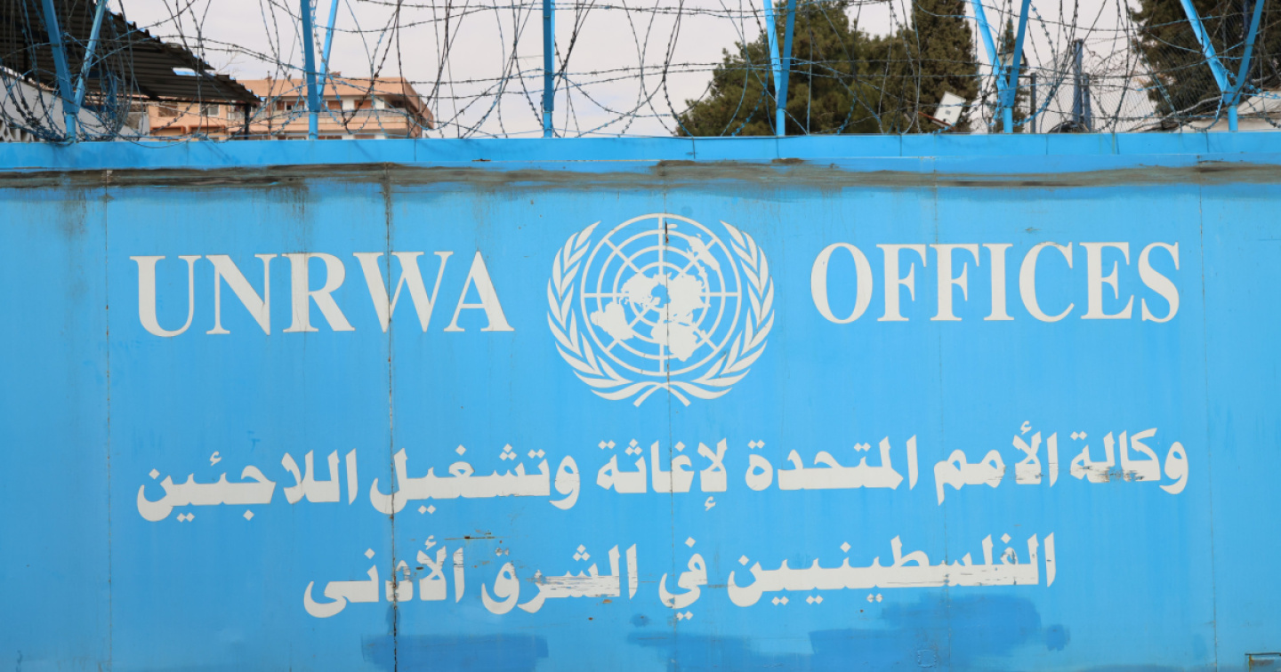 Coloni assaltano la sede dell’Unrwa