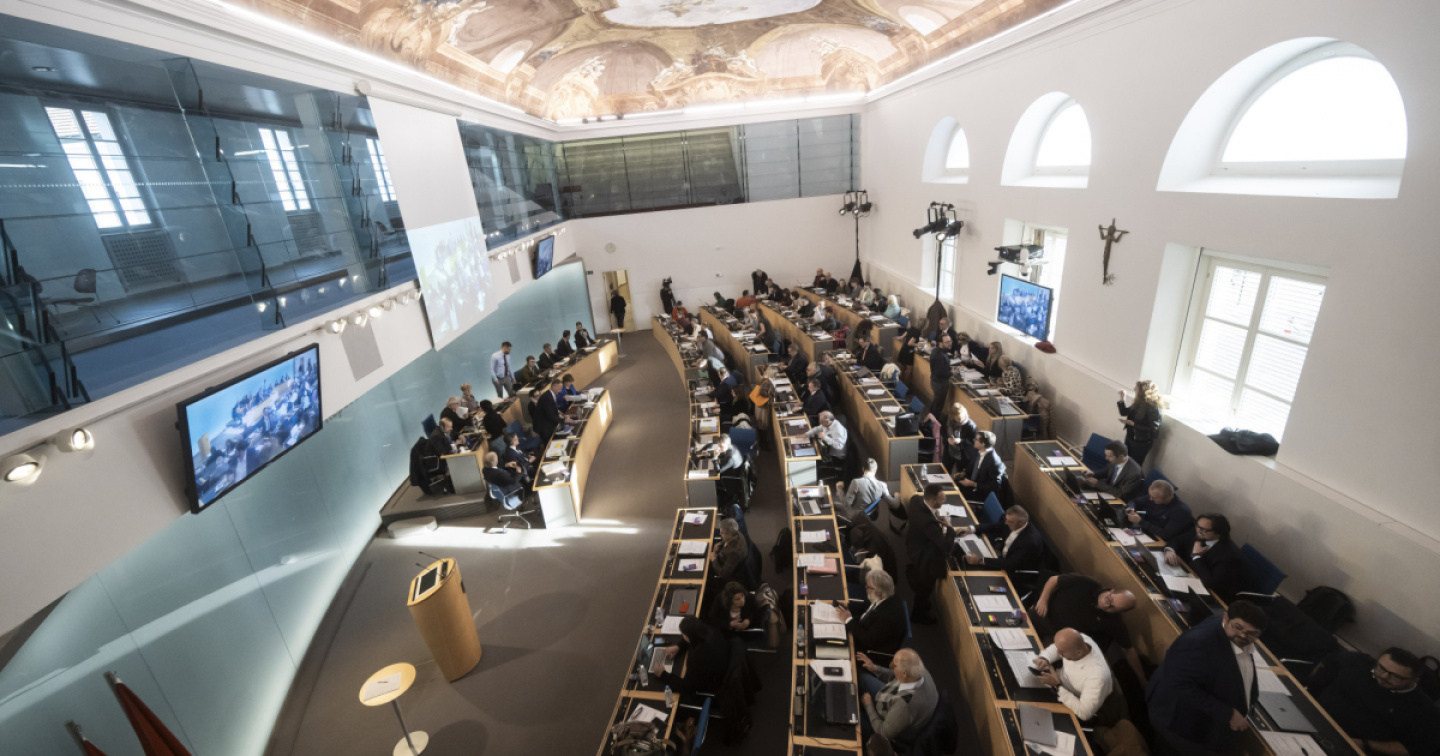 Cda di società a partecipazione pubblica e remunerazioni, è interrogazione