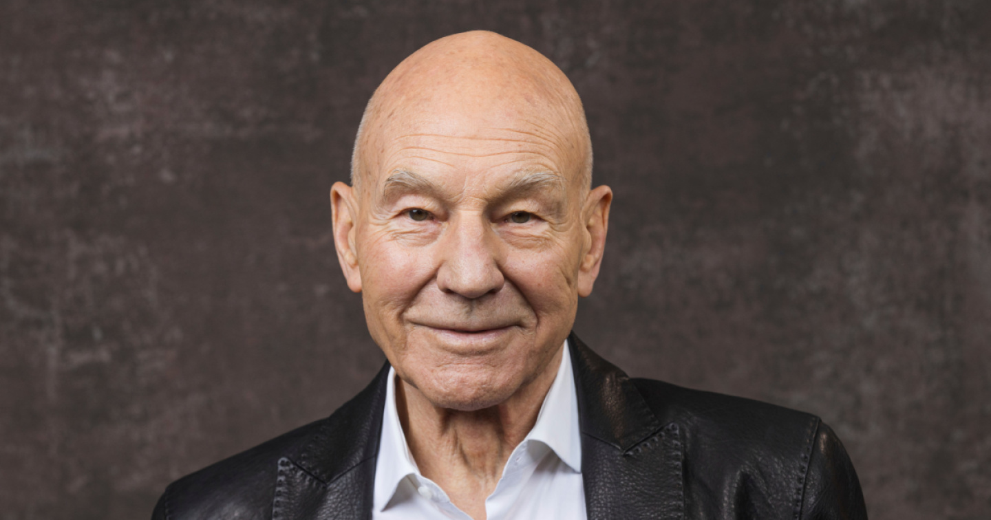 Capitano Picard e veterano del teatro: addio a Sir Patrick Stewart è morto
