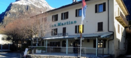 olivone-incendio-all-ex-albergo-san-martino