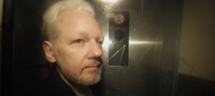prima-condanna-50-settimane-a-julian-assange
