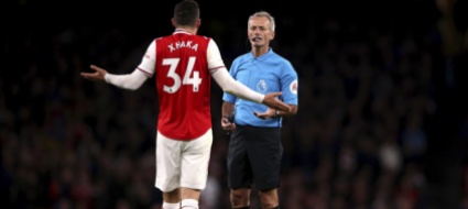 l-arsenal-toglie-la-fascia-di-capitano-a-granit-xhaka