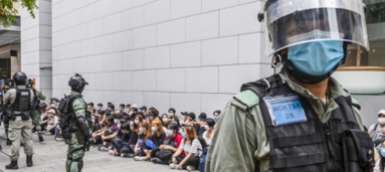hong-kong-continuano-le-proteste-300-arresti