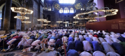 turchia-stanta-sofia-e-l-imam-non-ho-maledetto-ataturk
