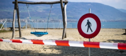 neuchatel-divieto-di-fare-il-bagno-dopo-la-morte-di-sei-cani