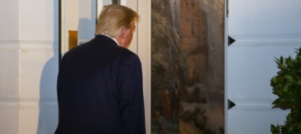 trump-lascia-la-conferenza-stampa-in-tutta-fretta