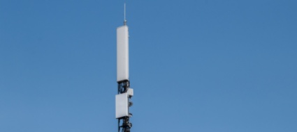 a-castione-106-firme-contro-l-antenna-5g