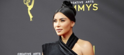 stophateforprofit-kim-kardashian-chiude-le-pagine-social
