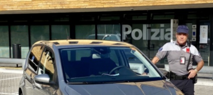 la-polizia-di-mendrisio-sceglie-la-mobilita-elettrica