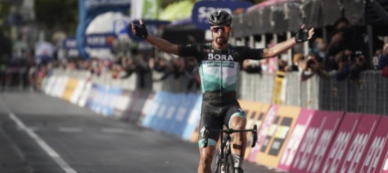 finalmente-un-numero-di-peter-sagan-al-giro