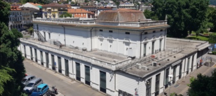 ne-abbattuto-ne-sopraelevato-il-teatro-e-salvo