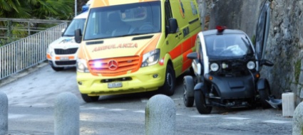 magadino-auto-contro-il-muro-donna-ferita-in-modo-non-grave