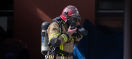 fiamme-in-una-casa-di-vacanza-pompieri-in-azione-a-brissago