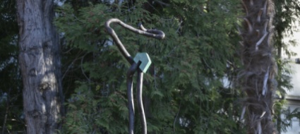 installata-una-nuova-scultura-nel-parco-della-villa-dei-cedri
