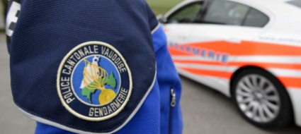 vaud-la-polizia-ferma-una-festa-di-50-persone
