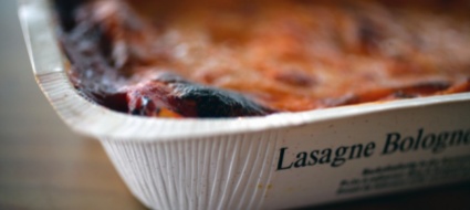 la-lasagna-che-si-mangia-dal-tubetto-come-il-dentifricio