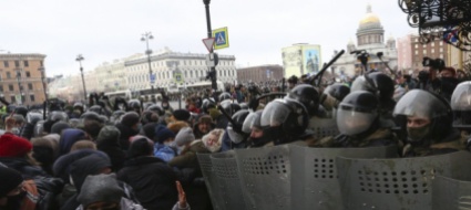 la-russia-reprime-le-proteste-per-navalny-5-000-arresti