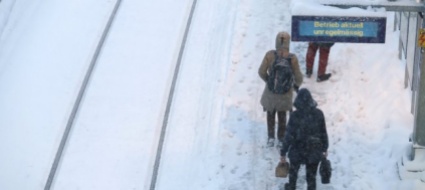 la-neve-paralizza-la-svizzera-tram-e-bus-bloccati-a-zurigo