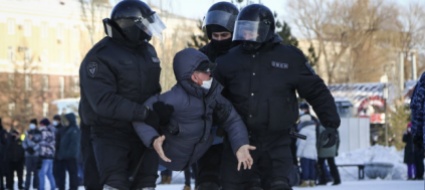 gelo-tra-russia-e-ue-putin-fa-espellere-tre-diplomatici