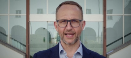 distanti-ma-vicini-il-video-di-auguri-del-consiglio-di-stato