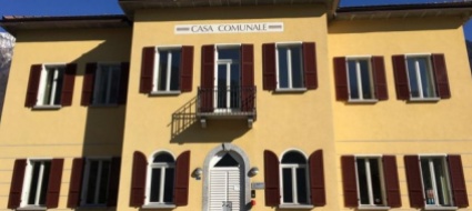 claro-500-firme-per-il-ripristino-del-selciato-della-casa-comunale