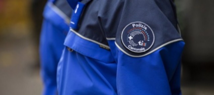l-agente-condannato-per-post-nazisti-ora-minaccia-un-vandalo