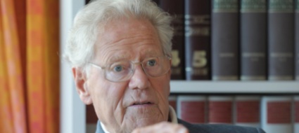 e-morto-il-teologo-svizzero-hans-k-ng