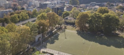 accanto-allo-skate-plaza-una-zona-di-svago-attrezzata