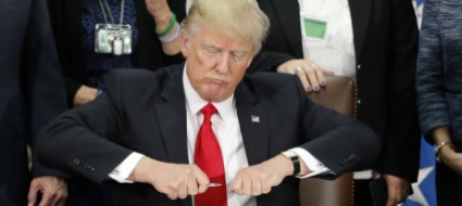 facebook-vieta-la-voce-di-trump-l-ira-dei-conservatori