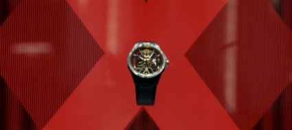 al-valico-con-un-orologio-da-50-mila-franchi-nel-peluche
