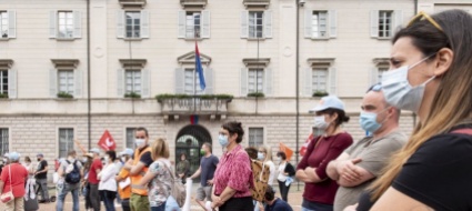 bellinzona-manifestazione-per-il-personale-sociosanitario