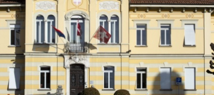 meno-di-60-consiglieri-a-mendrisio-il-municipio-boccia-l-idea